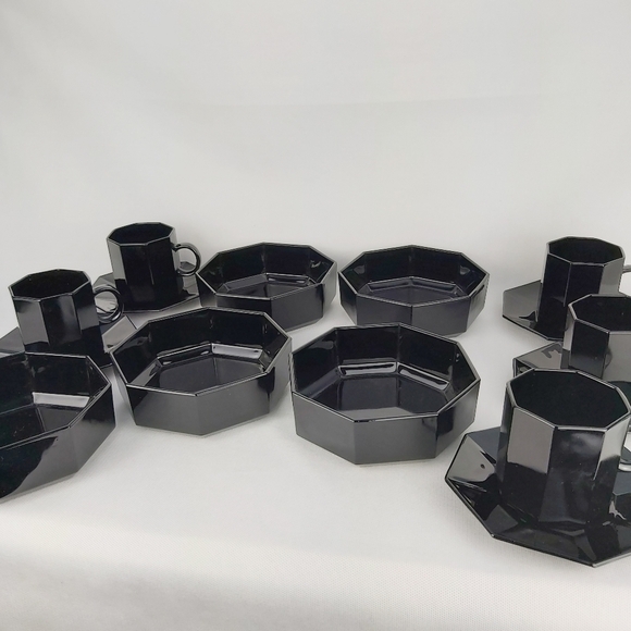 1980'S Arcoroc Octine Black glass octagon Made in France soups bowls mug saucers - Picture 6 of 16